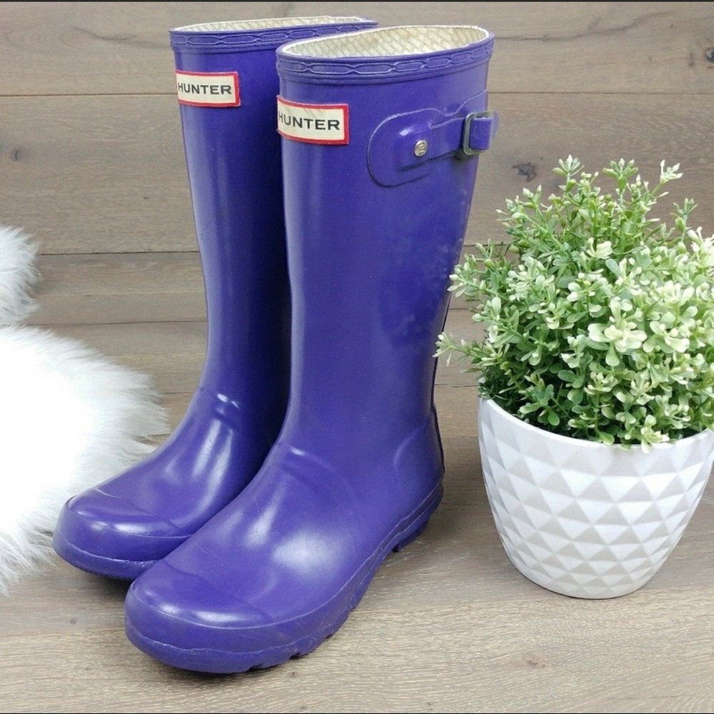 Hunter Kids Gloss Purple size 4